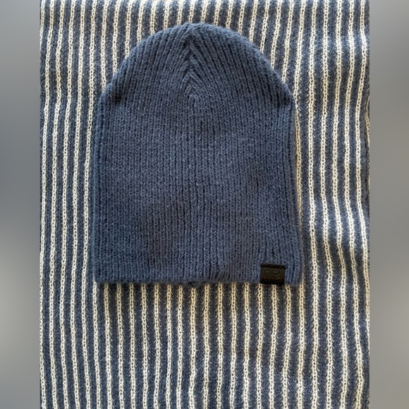 Kenneth Cole Reaction Blue Men's Beanie and Striped Scarf Set, One Size - Picture 2 of 3